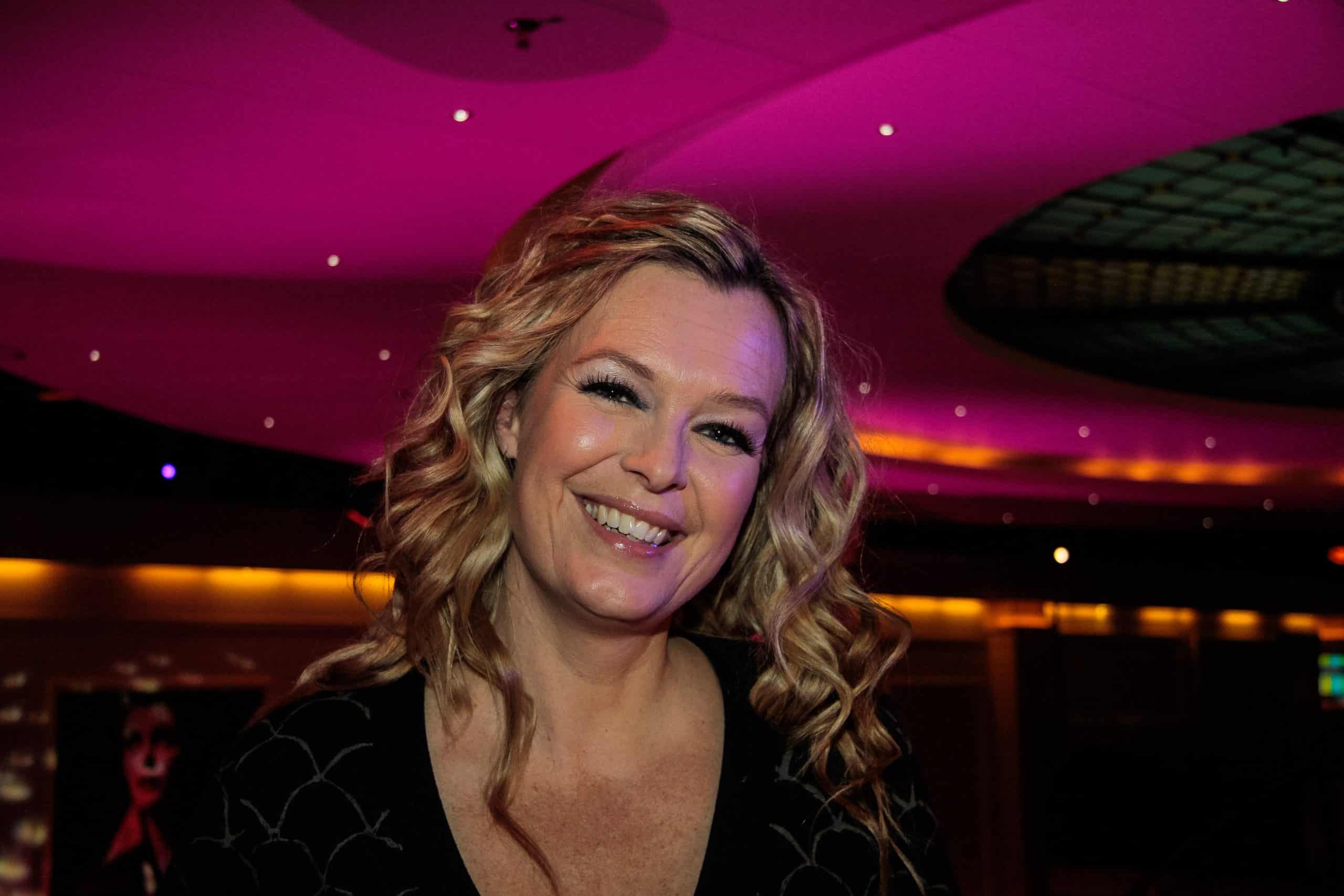 Nld/hilversum/20110130 Nationaal Songfestival 2011, Esther Hart