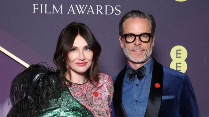 Guy Pearce Carice van Houten Gettyimages 2200023191