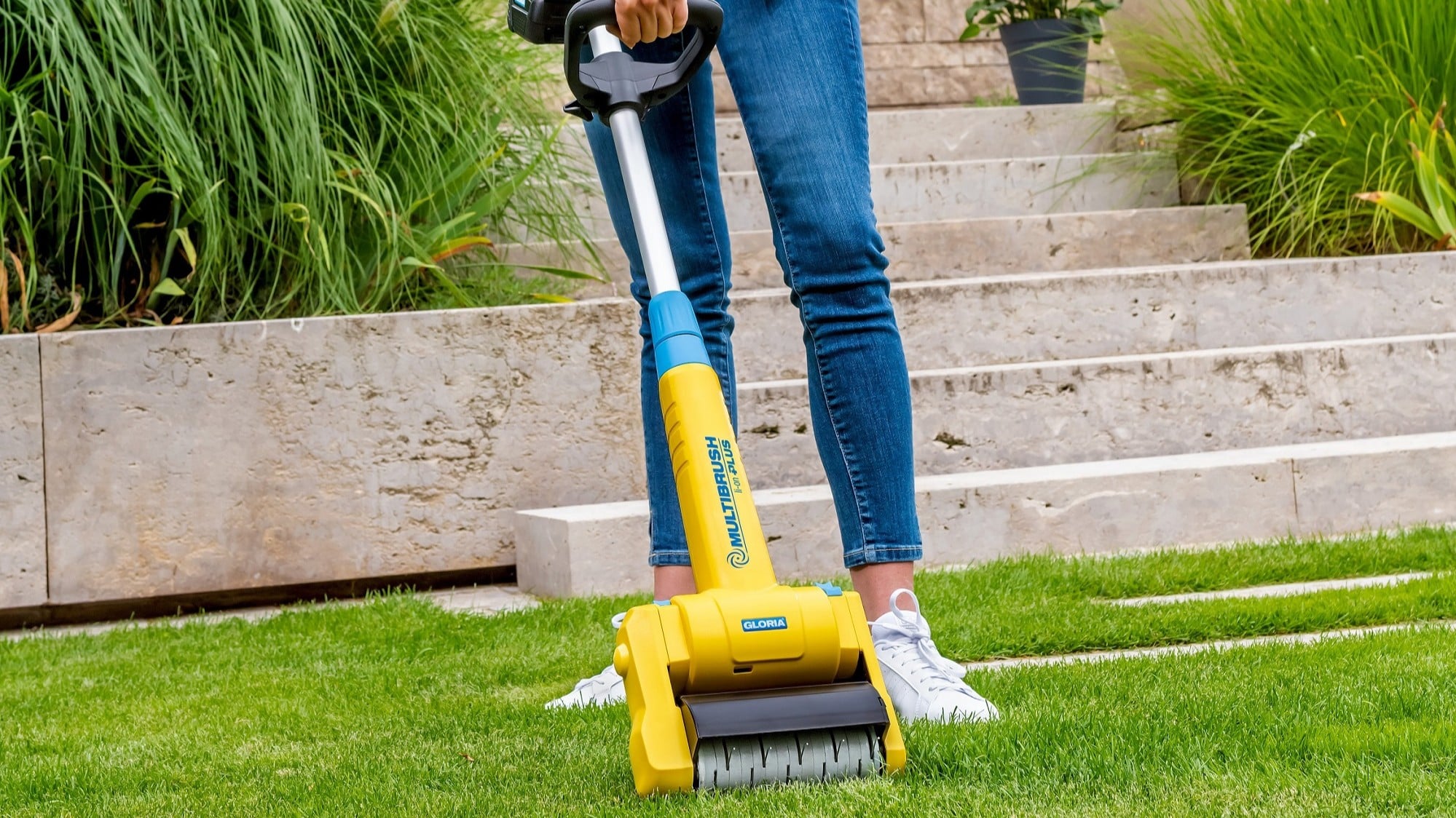 Multibrush Li On Plus Rasen Luefter Anwendung2