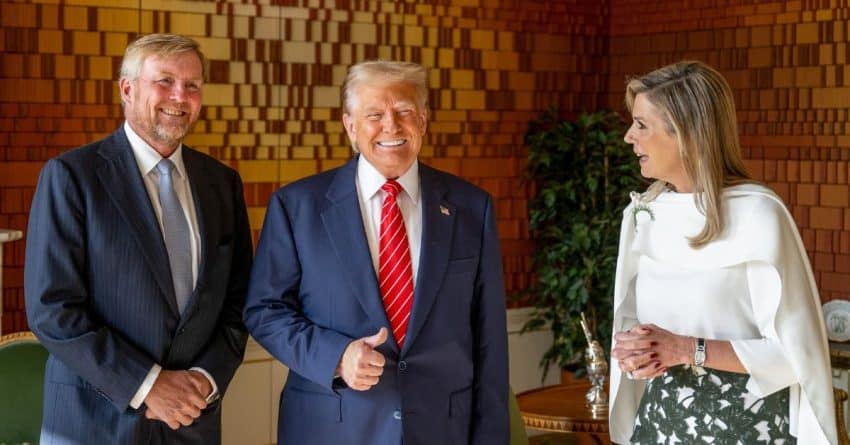 Máxima Imiteert Trump