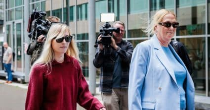 S10 Moeder Aanwezig Zitting