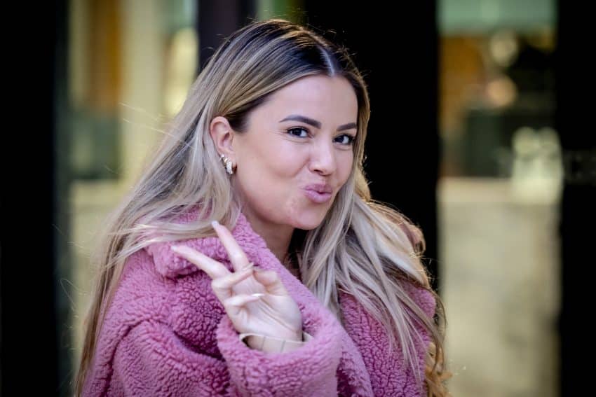 Rachel Hazes Eist Dat Yvonne Coldeweijer Video Verwijdert