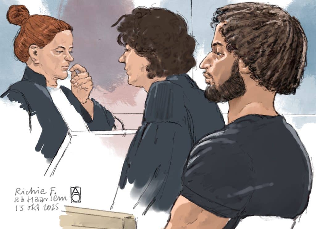 Rechtbanktekening: Verdachte In Zaak Tweelingbroer S10 Voor De Rechter Voor Doodslag