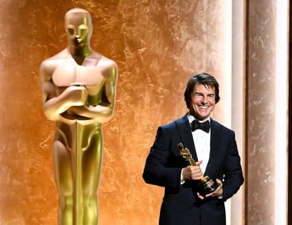 The 16th Governors Awards Show met Tom Cruise