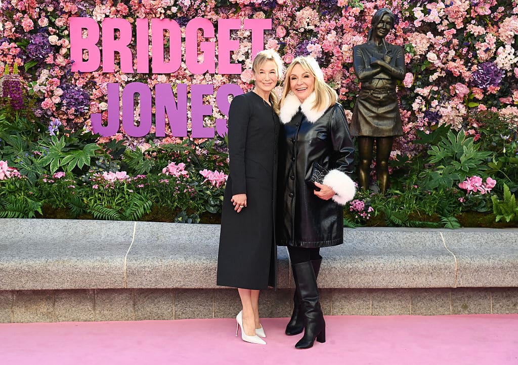 "bridget Jones" Scenes In The Square Statue Unveiling