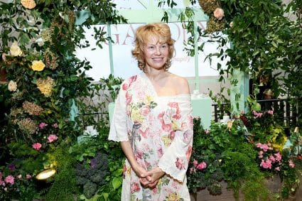 Pamela Anderson's "sonsie Garden" With Shopify