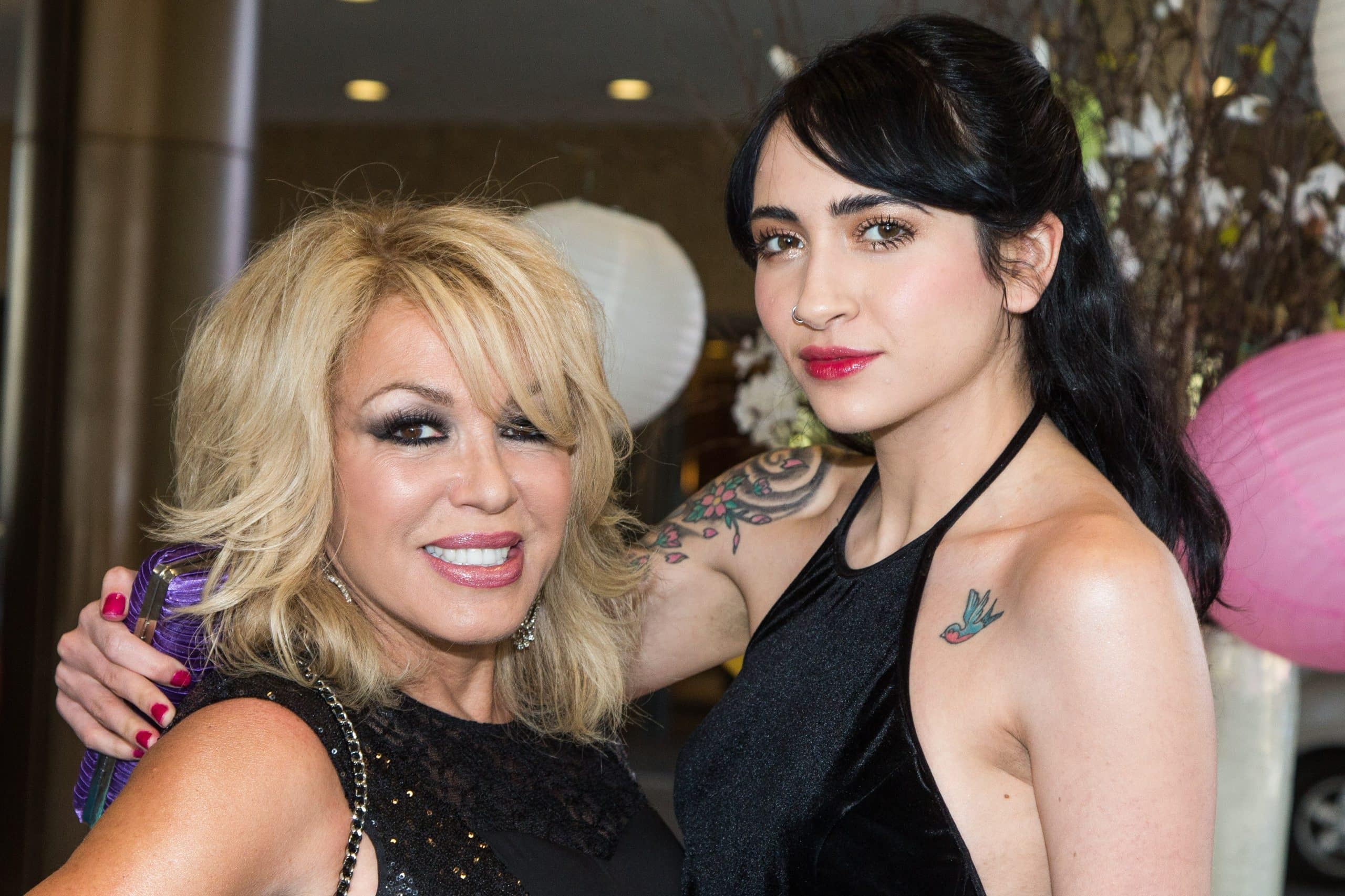 Anp 45761769 christina curry patricia paay