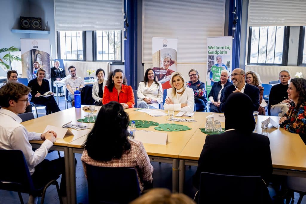 Koningin Maxima Bezoekt Huis Van De Wijk In Kader Van Schuldproblematiek