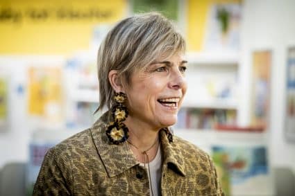 Prinses Laurentien Leest Voor Tijdens Voorleesontbijt