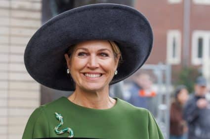 Maxima Opent Internationaal Jaar Van De Vrijwilliger