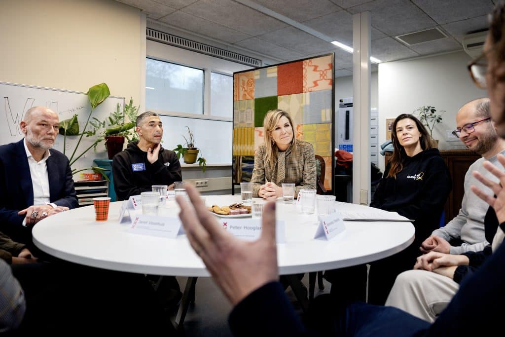 Koningin Máxima Bezoekt Opvang Voor Dakloze Eu Burgers