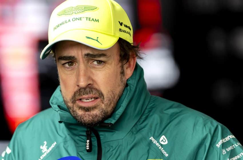 Autosport: Formule 1, Chinese Gp Race Fernando Alonso