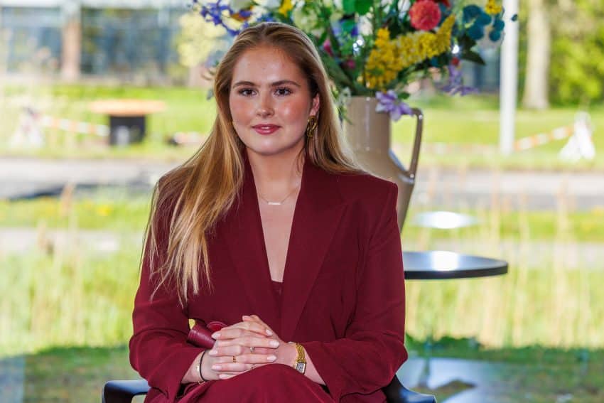 Prinses Amalia Brengt Tweedaags Bezoek Aan Amsterdam