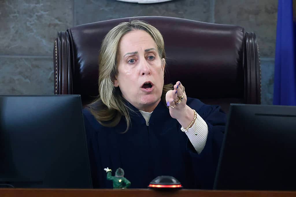 Us News Nev Alleged Cult Leader Journalists Lv