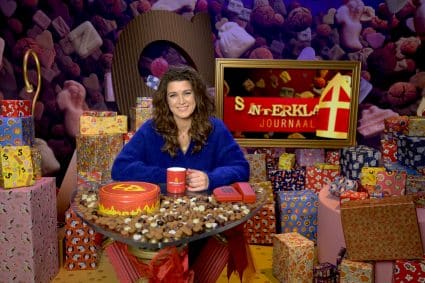 Merel Westrik Presenteert Het Sinterklaasjournaal Liggend © NTR - Wim Kluvers