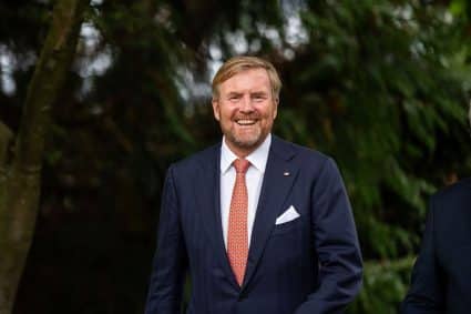 Koning Willem-Alexander maakt eerste vlucht in nieuw vliegtuig KLM