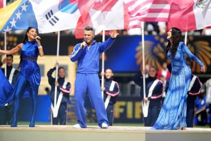 Nicole Scherzinger, Robbie Williams, Laura Pausini Getty