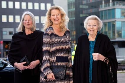 Prinses Mabel met haar moeder en prinses Beatrix - Getty Images