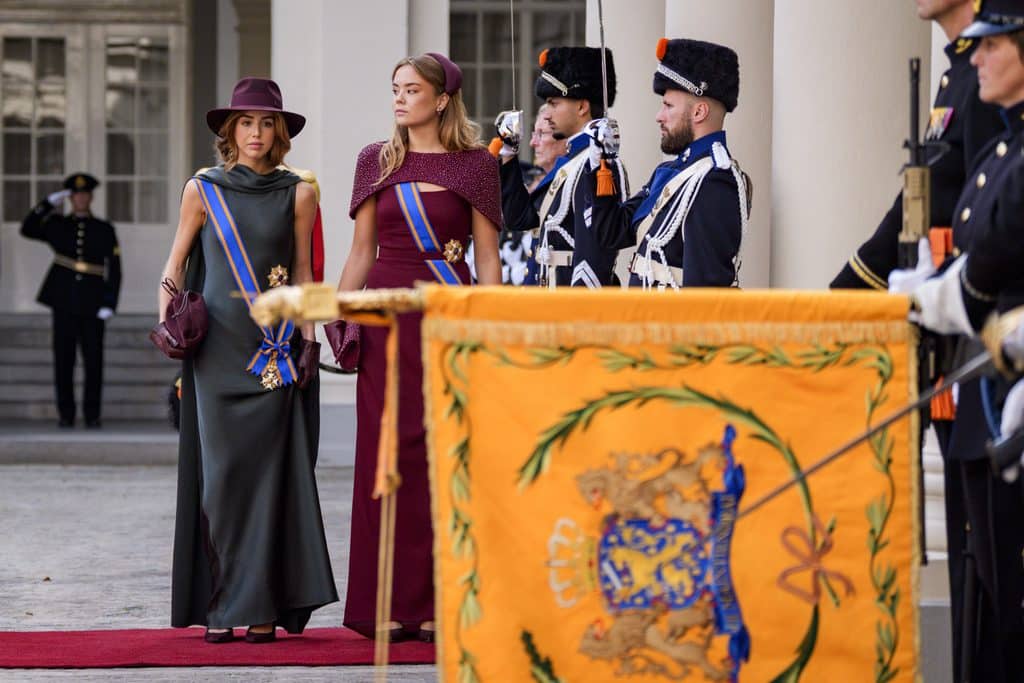 Prinsjesdag: Vertrek Koninklijke Stoet Vanaf Paleis Noordeinde