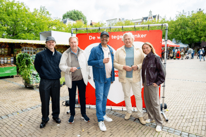 Oos Kesbeke, Jorgen Raymann, Roelof Hemmen, Sean Demmers En Estelle Van 't Schip Bij De Aftrap Van De Week Tegen Kanker Van Het Kwf In Amsterdam C Anp