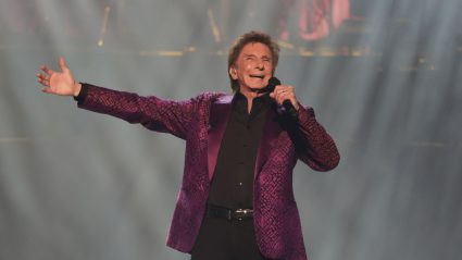 Barry Manilow Gettyimages 1695018188