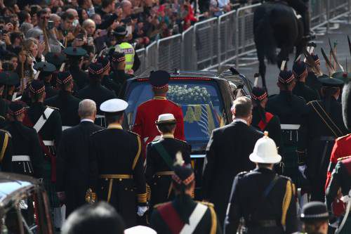 Procession Of The Queen's Coffin To St Giles' Cathedral